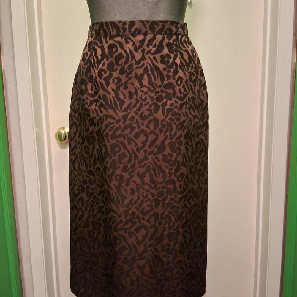 Brown and black leopard print